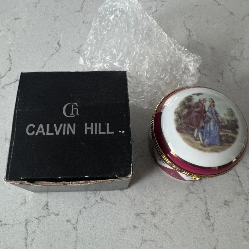 Calvin Hill Womens‎ Silver Tone Oval Quartz Watch with Porcelain Trinket Box NIB